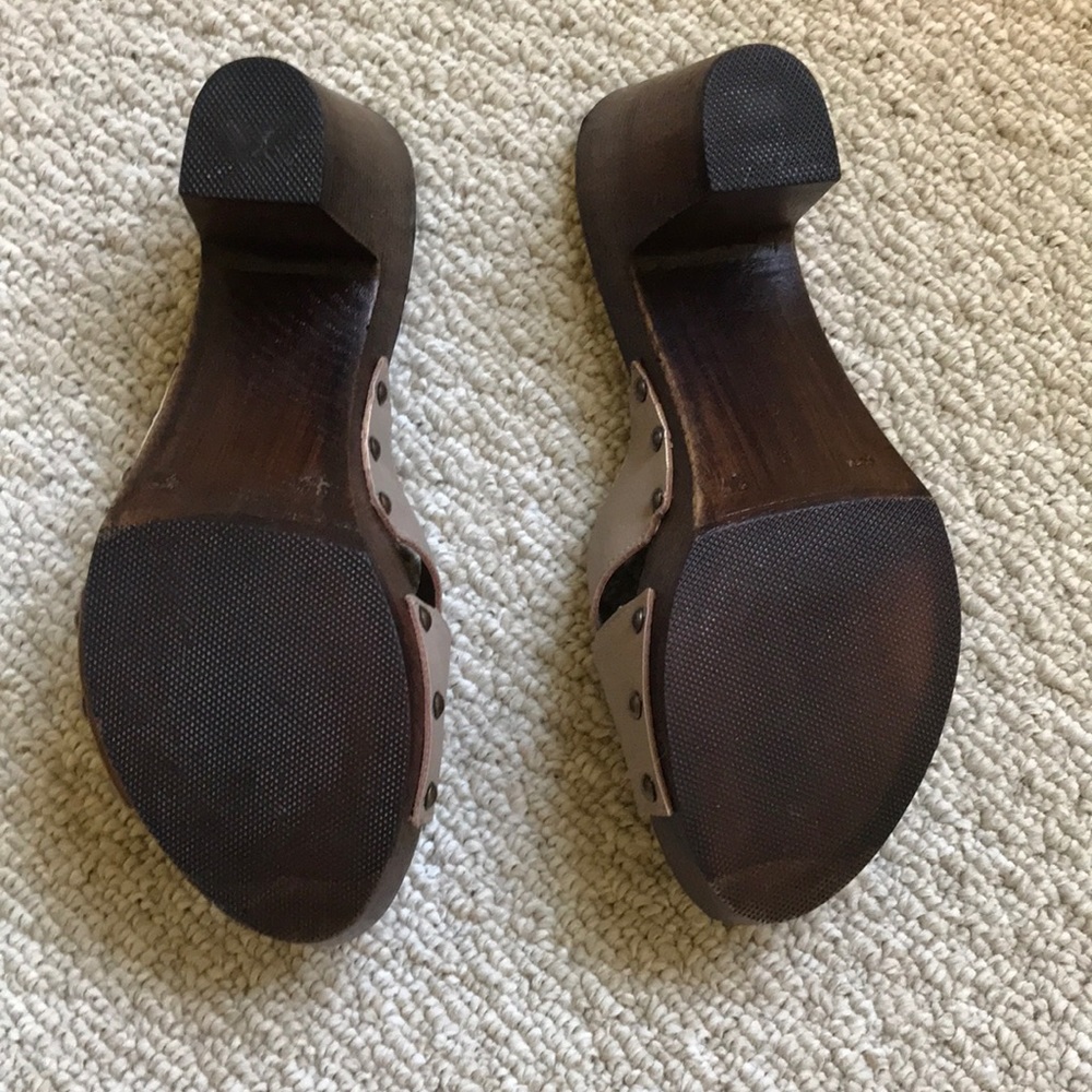 NWOT Italian Sandals - Picture 3 of 5